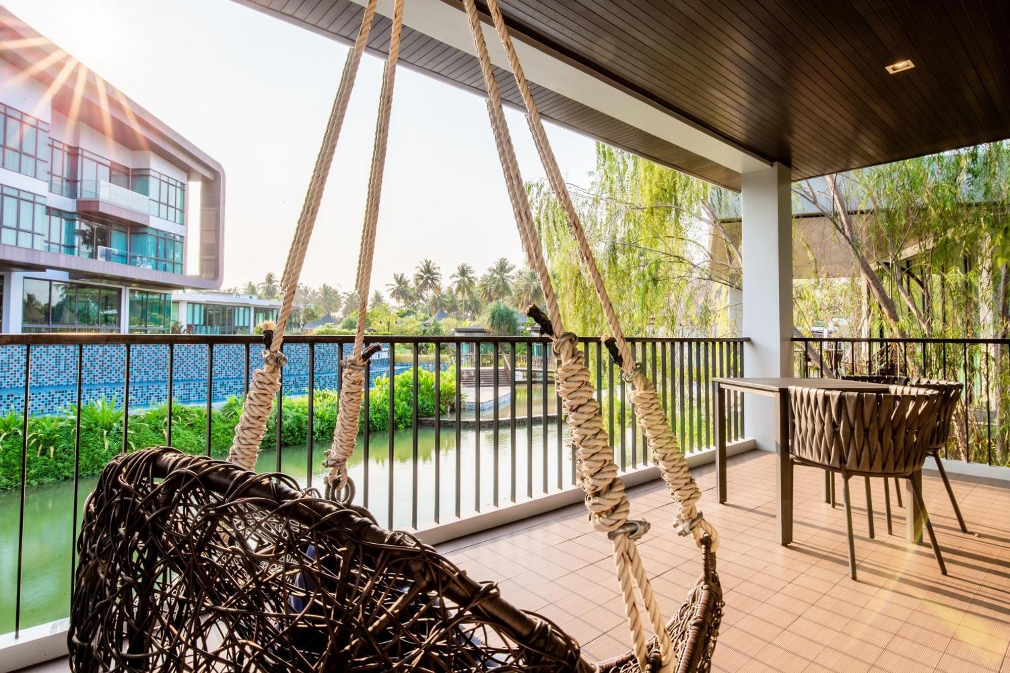 Na Tree Tara Riverside Resort Amphawa Damnoensaduak Zimmer foto